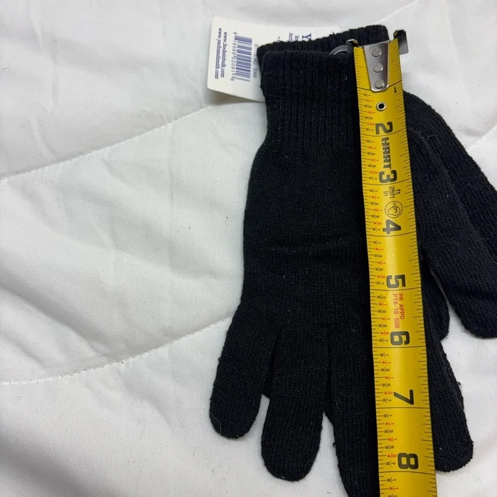 Yacht & Smith Woman’s Black Gloves- casual winter wear- one size fits most